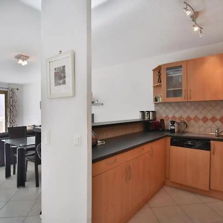 Charming Two-Bedroom Apartment With Balcony And Garage By The Marina アンティーブ エクステリア 写真