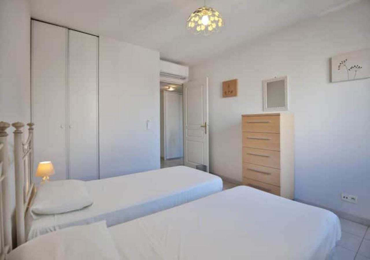 Charming Two-Bedroom Apartment With Balcony And Garage By The Marina アンティーブ エクステリア 写真
